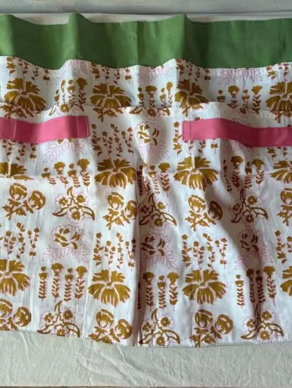 Floral Multi-Pocket Waist Apron